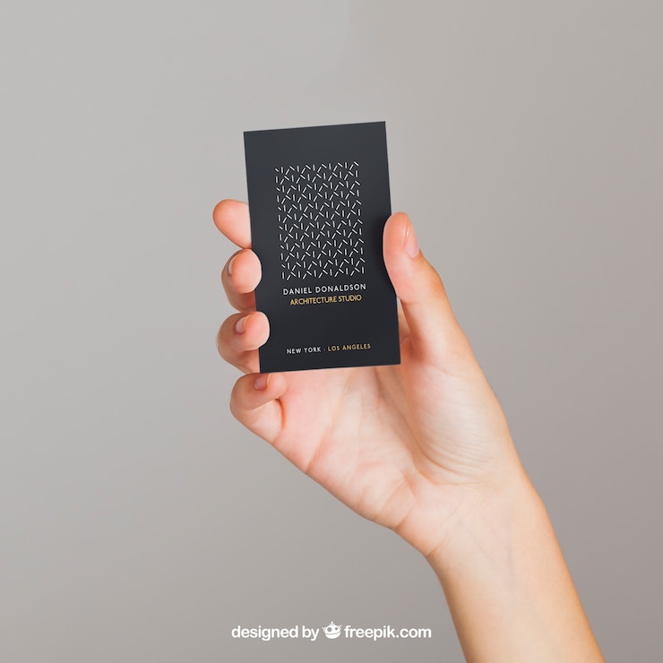 PSD gratuito mockup concetto di biglietto da visita scuro