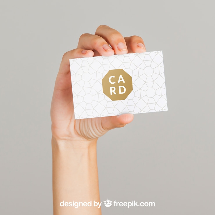 PSD gratuito mockup concetto di mano e biglietto da visita