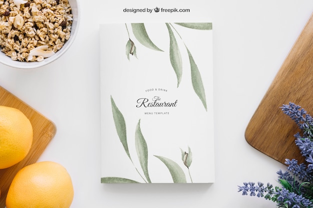 PSD gratuito mockup decorativo de cubierta de libro