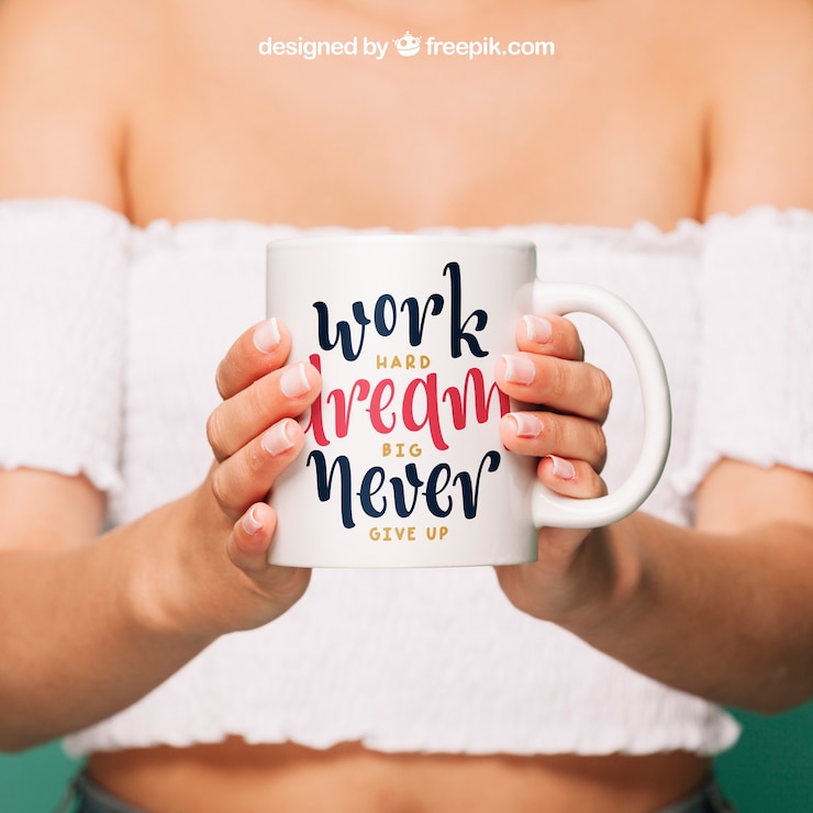 PSD gratuito mockup di tazza di caffè per il design delle quote
