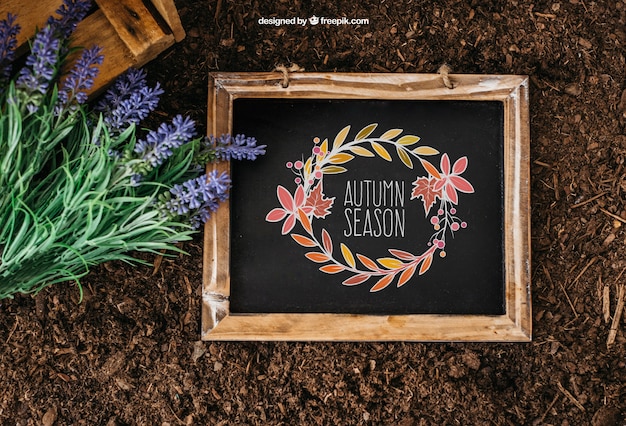 PSD gratuito mockup de jardinería con pizarra