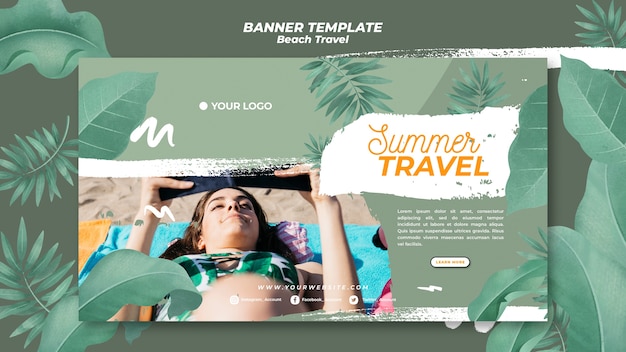 Mujer en el banner de viaje de verano de playa