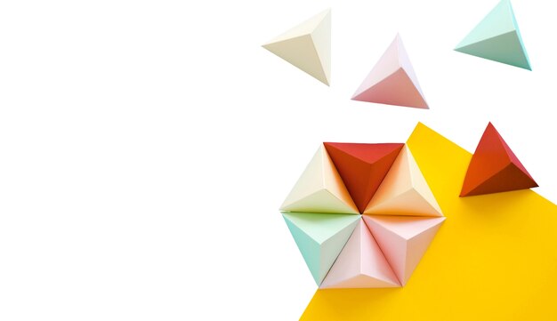 Objetos de papel abstractos aislados sobre un fondo blanco