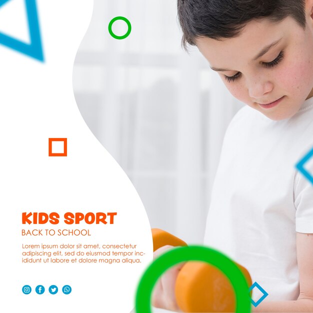 Pesi di sollevamento per bambini focalizzati sul ritorno a scuola