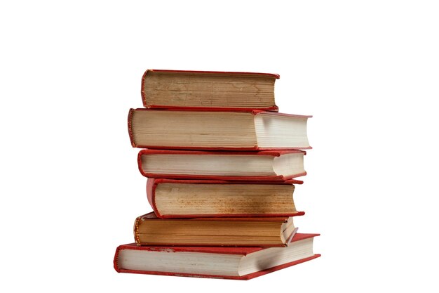 Pila de libros aislados