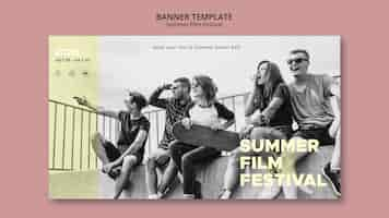 PSD gratuito plantilla de banner de festival de cine de verano de amigos