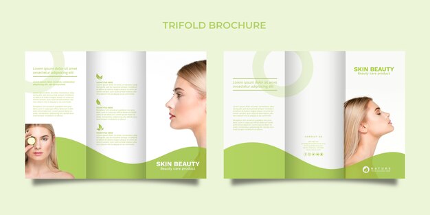 Plantilla de folleto tríptico con concepto de belleza