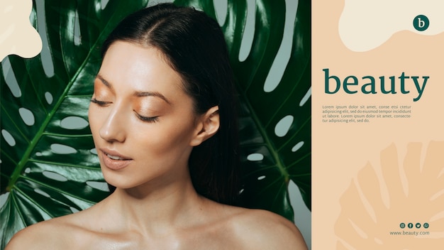 Plantilla de página web de belleza con una mujer