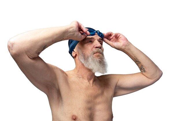 Gratis PSD portret van senior man met zwemspullen
