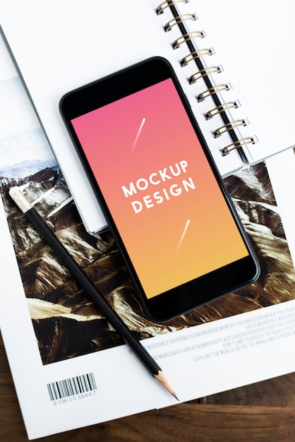 Gratis PSD premium mockupsjabloon voor mobiele telefoon