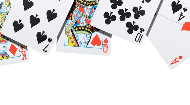 Un primer plano de las cartas