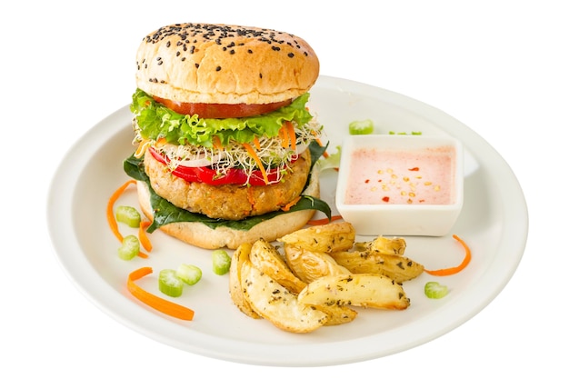 Un primer plano de la hamburguesa aislada
