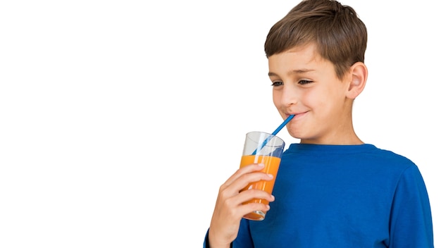 Primo piano sul ritratto di espressione del bambino