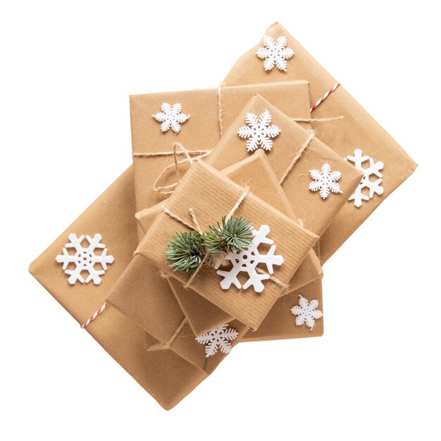 El regalo de Navidad aislado.