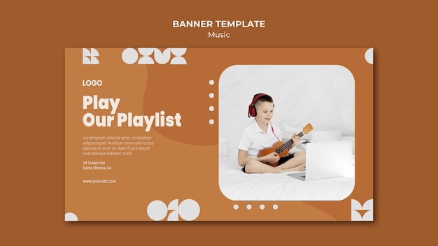 Reproduce nuestra lista de reproducción chico tocando el banner de ukelele