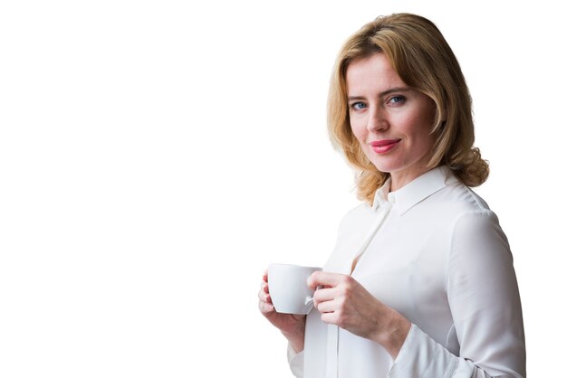 Ritratto di donna con tazza di caffè