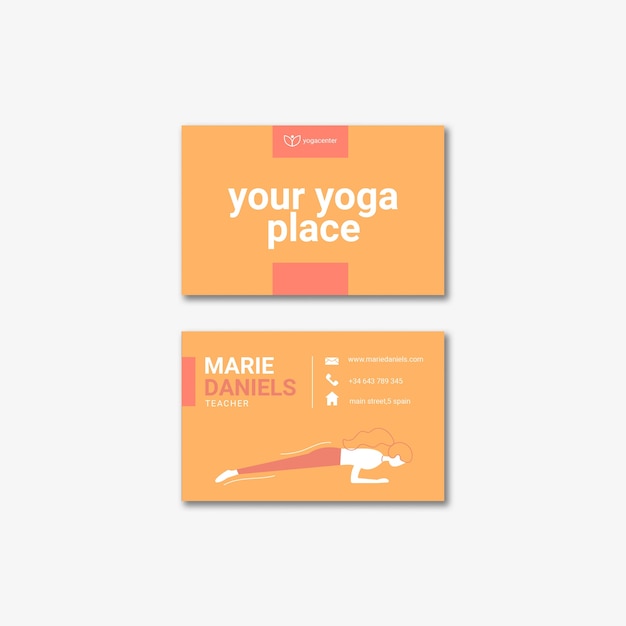 Gratis PSD sjabloon voor horizontale yoga-visitekaartjes met persoon die zich uitstrekt