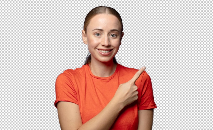 PSD gratuito sonriendo alegremente sintiéndose feliz y apuntando hacia un lado y hacia arriba mostrando el objeto en el espacio de la copia