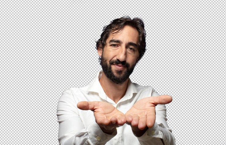 PSD gratuito sonriendo felizmente con una mirada amistosa, segura y positiva, ofreciendo y mostrando un objeto o concepto