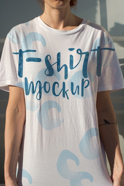 Gratis PSD t-shirt mockup ontwerp