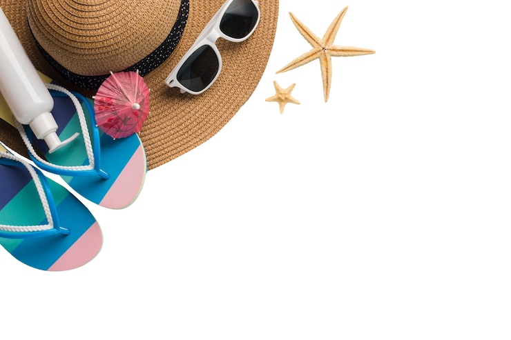 PSD Gratis top view on beach decoration isolated