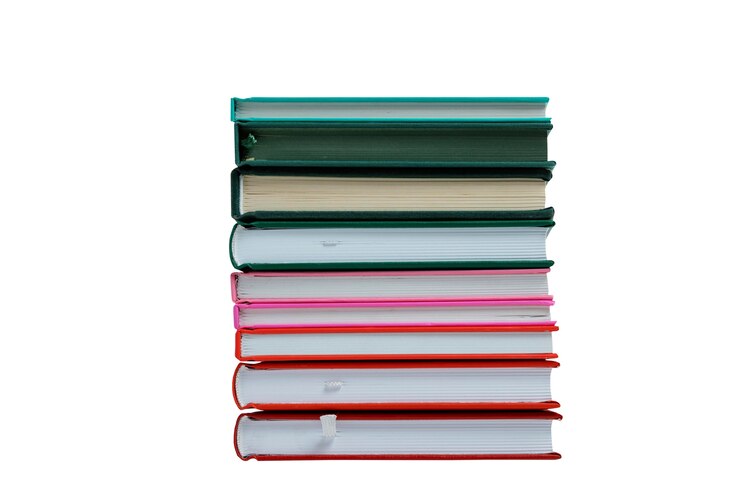 PSD Gratis tumpukan buku terisolasi