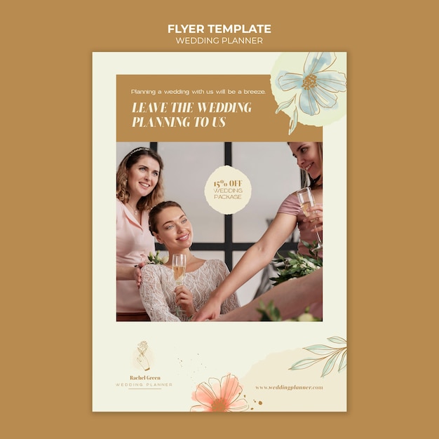 Gratis PSD verticale flyer voor bruiloftplanner met aquarel bloemmotief