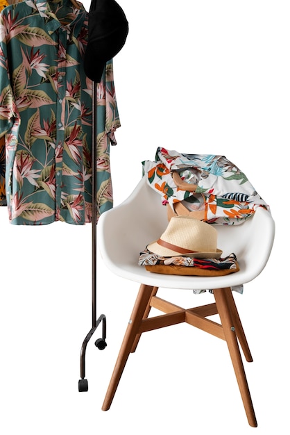 Vista de camisa hawaiana con silla.