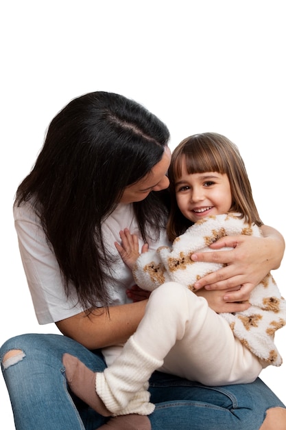 PSD gratuito vista frontal mujer sosteniendo niño