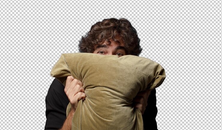 PSD Gratis young bearded crazy man hugging a cushion