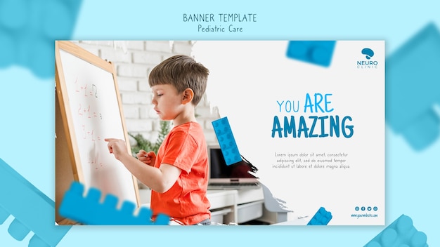 PSD gratuit bannière horizontale de concept de soins pédiatriques