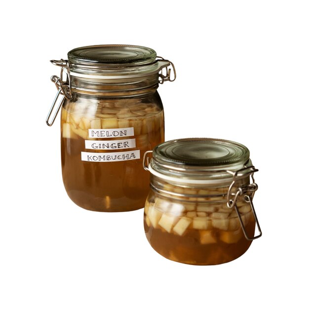 Boisson de kombucha isolée