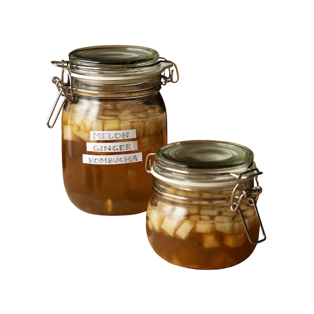 Boisson de kombucha isolée