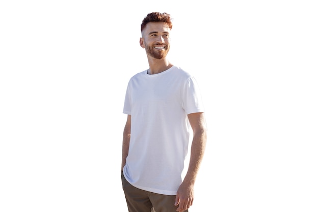 Coup moyen homme avec chemise vierge