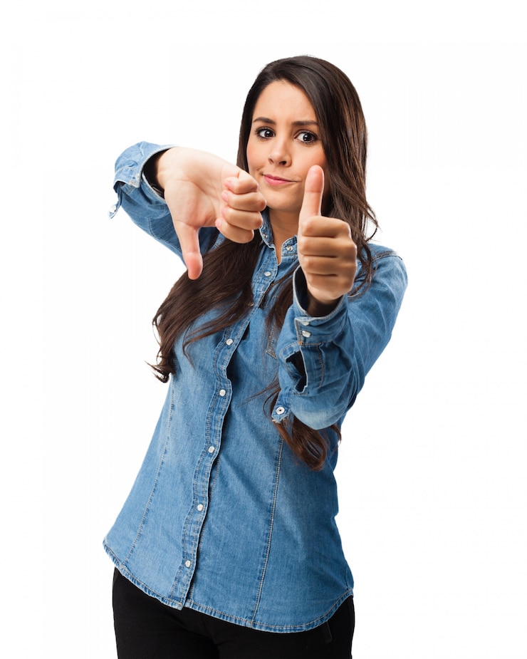 PSD gratuit fille montrant gestes de la main expressive