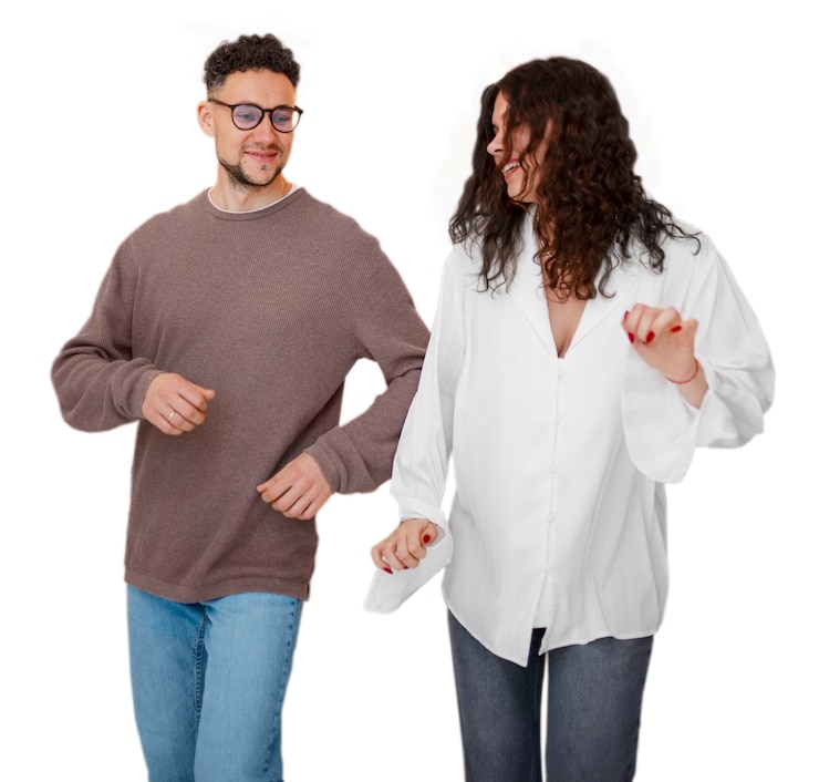 PSD gratuit des gens heureux dansant ensemble isolés