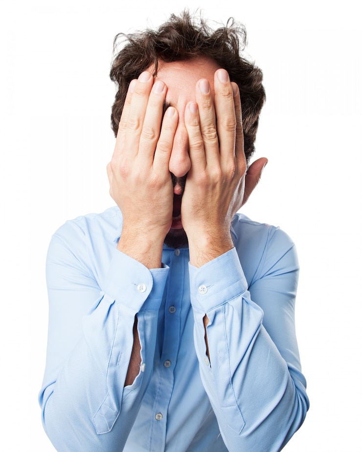 PSD gratuit man couvrant son visage
