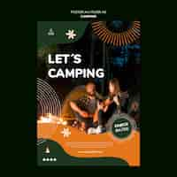 PSD gratuit modèle d'affiche de camping design plat