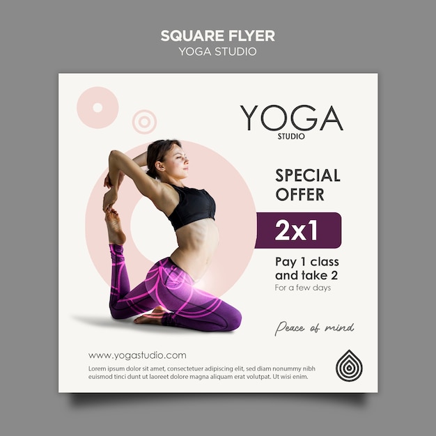 Modèle de flyer carré de studio de yoga
