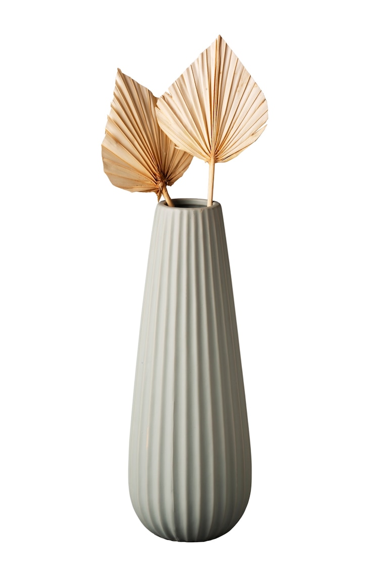 PSD gratuit la nature morte d'un vase moderne isolée