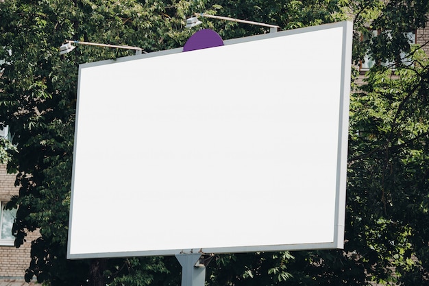 Panneau D'affichage Vide Dans La Ville