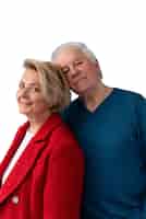 PSD gratuit portrait en studio d'un couple de personnes âgées aimant