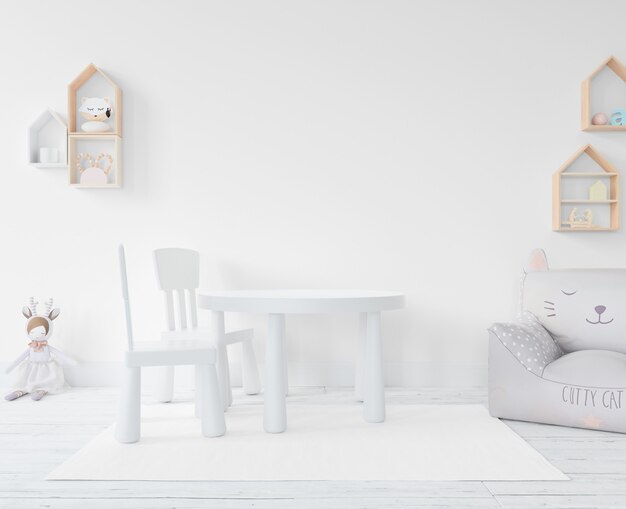 Salle de jeux avec jouets et meubles