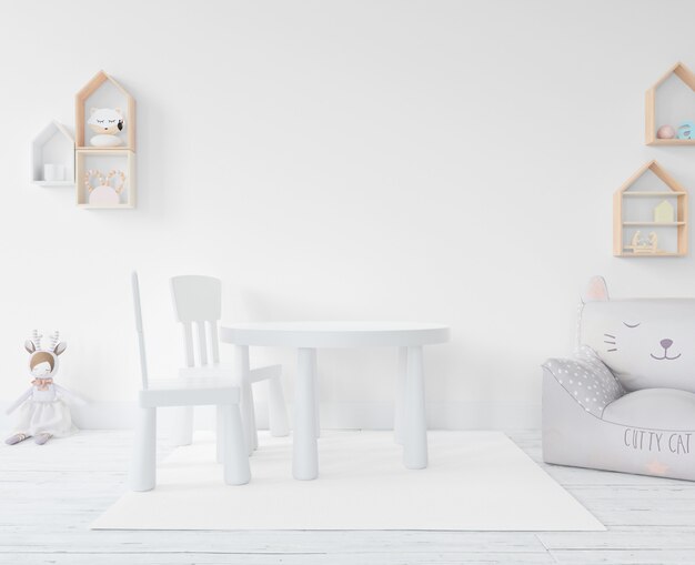 Salle de jeux avec jouets et meubles