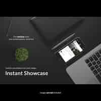PSD gratuit smartphone sur maquette de bureau noir