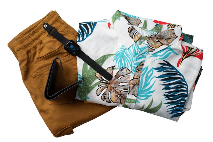 PSD gratuit vue de chemise hawaïenne avec motif