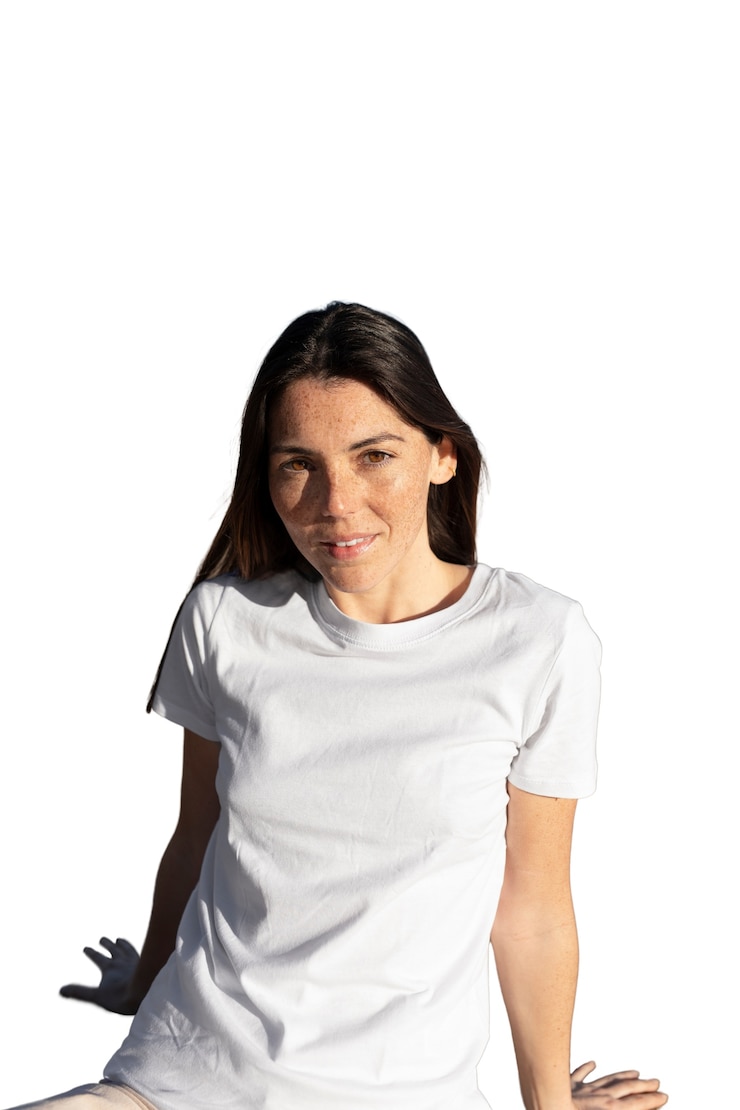 PSD gratuit vue de face belle femme posant