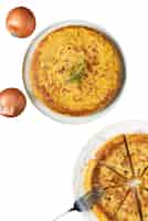 PSD gratuit vue sur l'omelette de tradition espagnole avec œufs et pommes de terre
