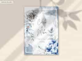 PSD grátis elegante cartão de convite de casamento com lindo arranjo floral cinza e azul