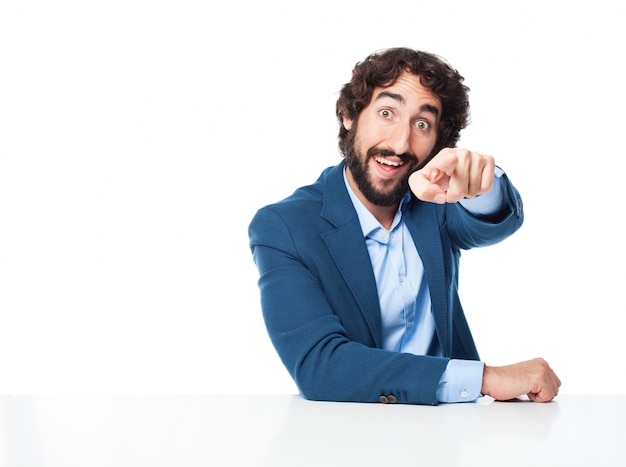 PSD grátis homem de sorriso que aponta